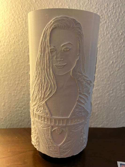 Artistic 3D printed table lamp with lithophane by Mascha von Rascha